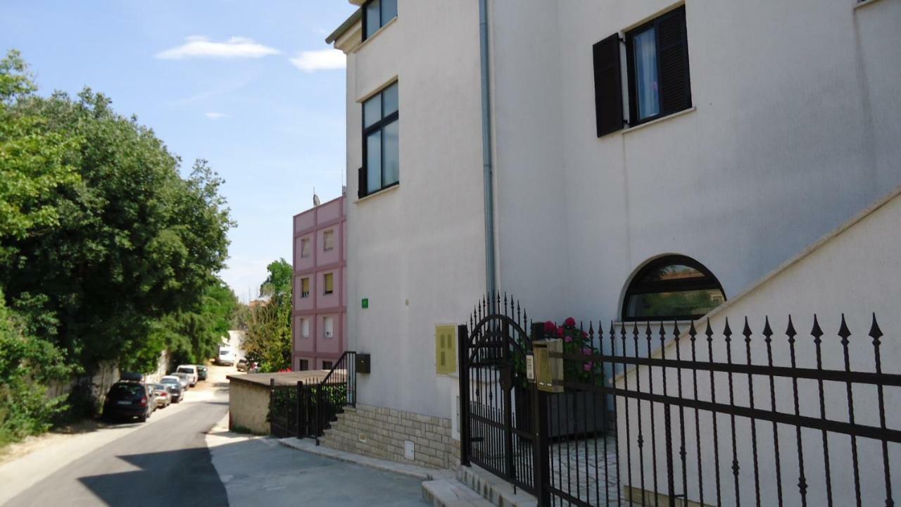 Apartments Ruzica Пула Екстер'єр фото